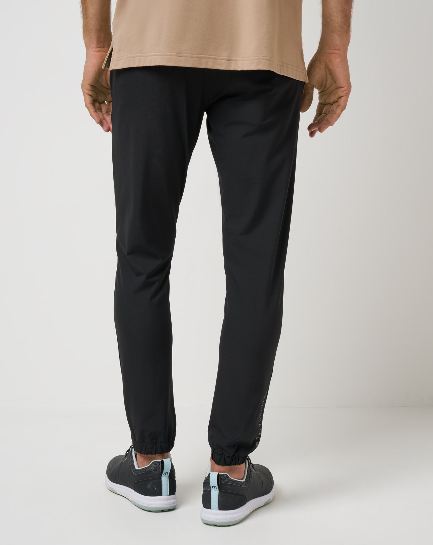 Open To Close Jogger