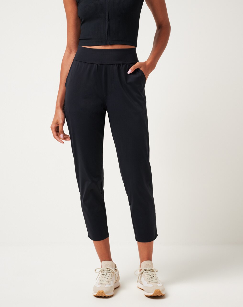 WOMENS MOVEKNIT RESILIENCE PANTS 1