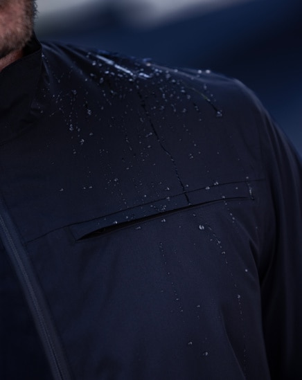 ON COURSE WATER RESISTANT JACKET Image Thumbnail 2